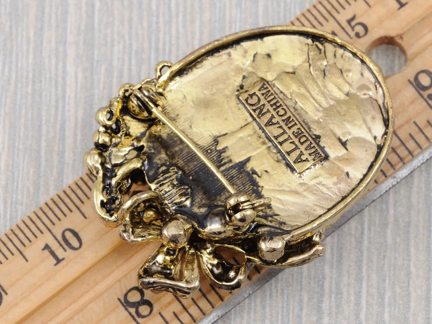 Alilang Vintage Inspired Crystal Rhinestone Victorian Lady Cameo Brooch Pin Maiden Flower Ribbon Bow Pendant Gold