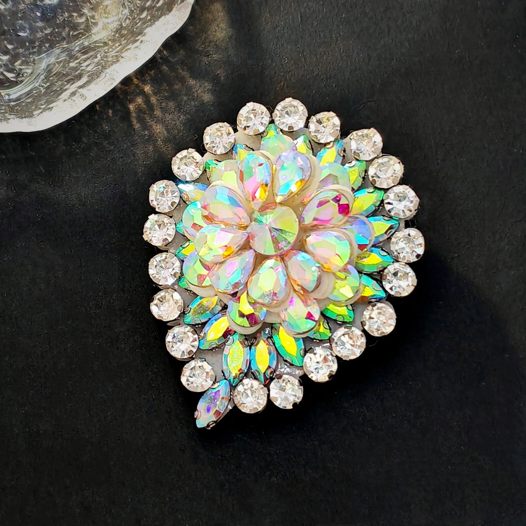 Brilliant Aurora Borealis Round Teardrop Brooch Pin Wedding Accessory