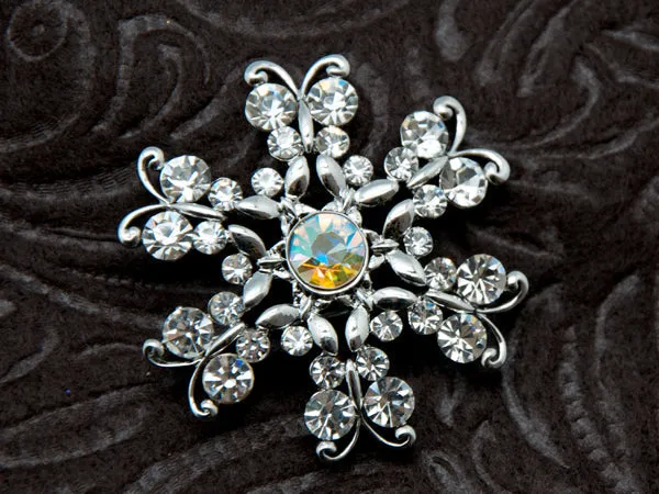Brooch 10