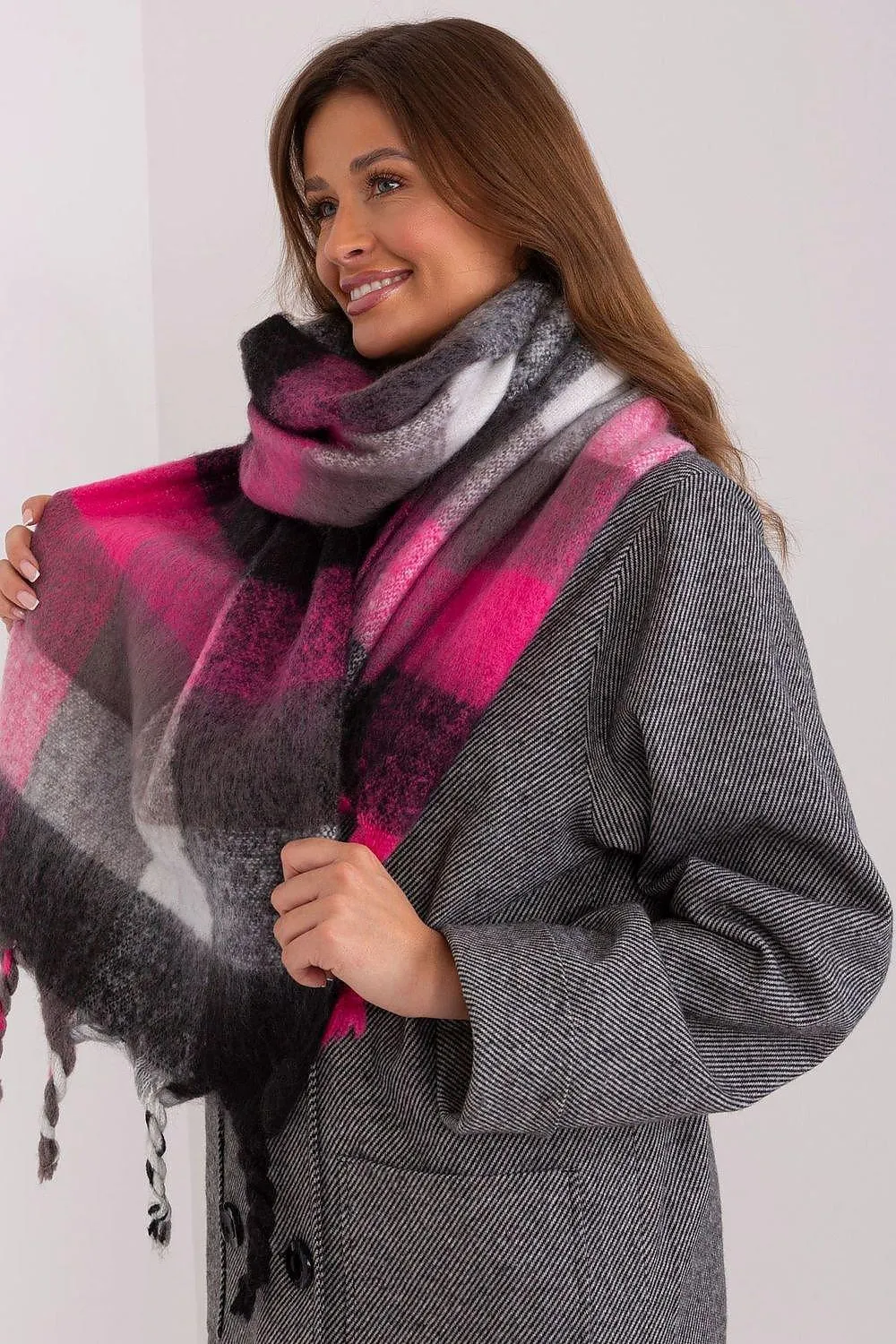 Cozy Colorful Plaid Shawl with Elegant Tassels