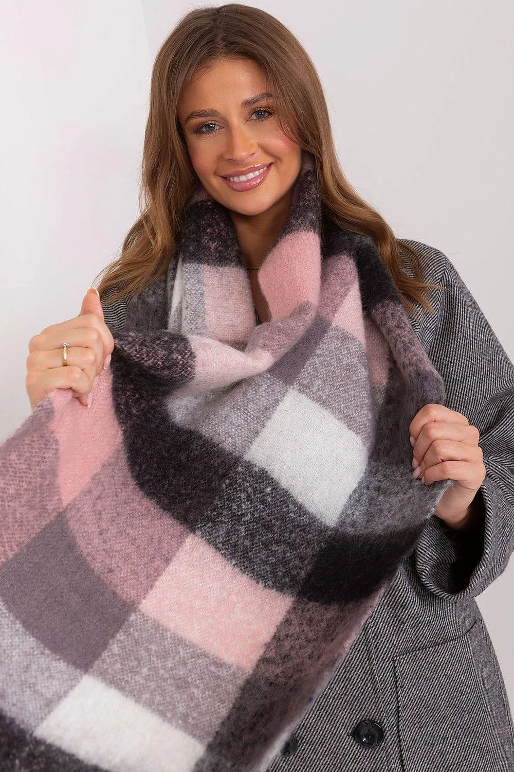 Cozy Colorful Plaid Shawl with Elegant Tassels