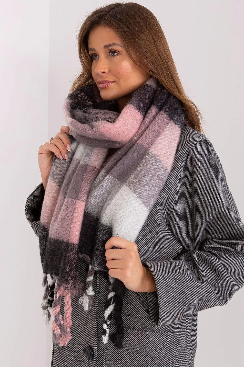 Cozy Colorful Plaid Shawl with Elegant Tassels
