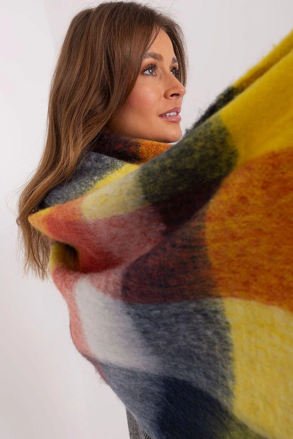 Cozy Colorful Plaid Shawl with Elegant Tassels