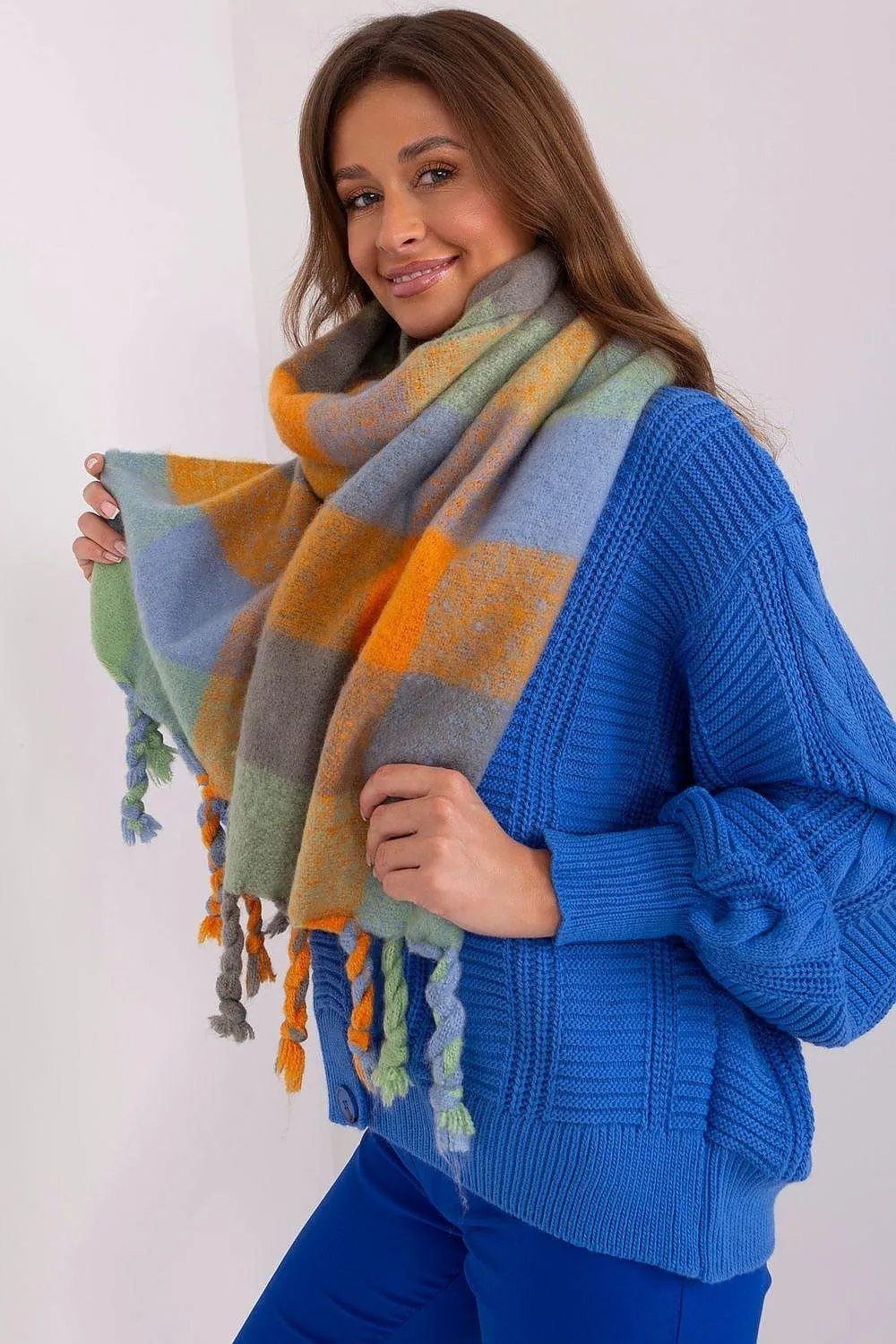 Cozy Colorful Plaid Shawl with Elegant Tassels