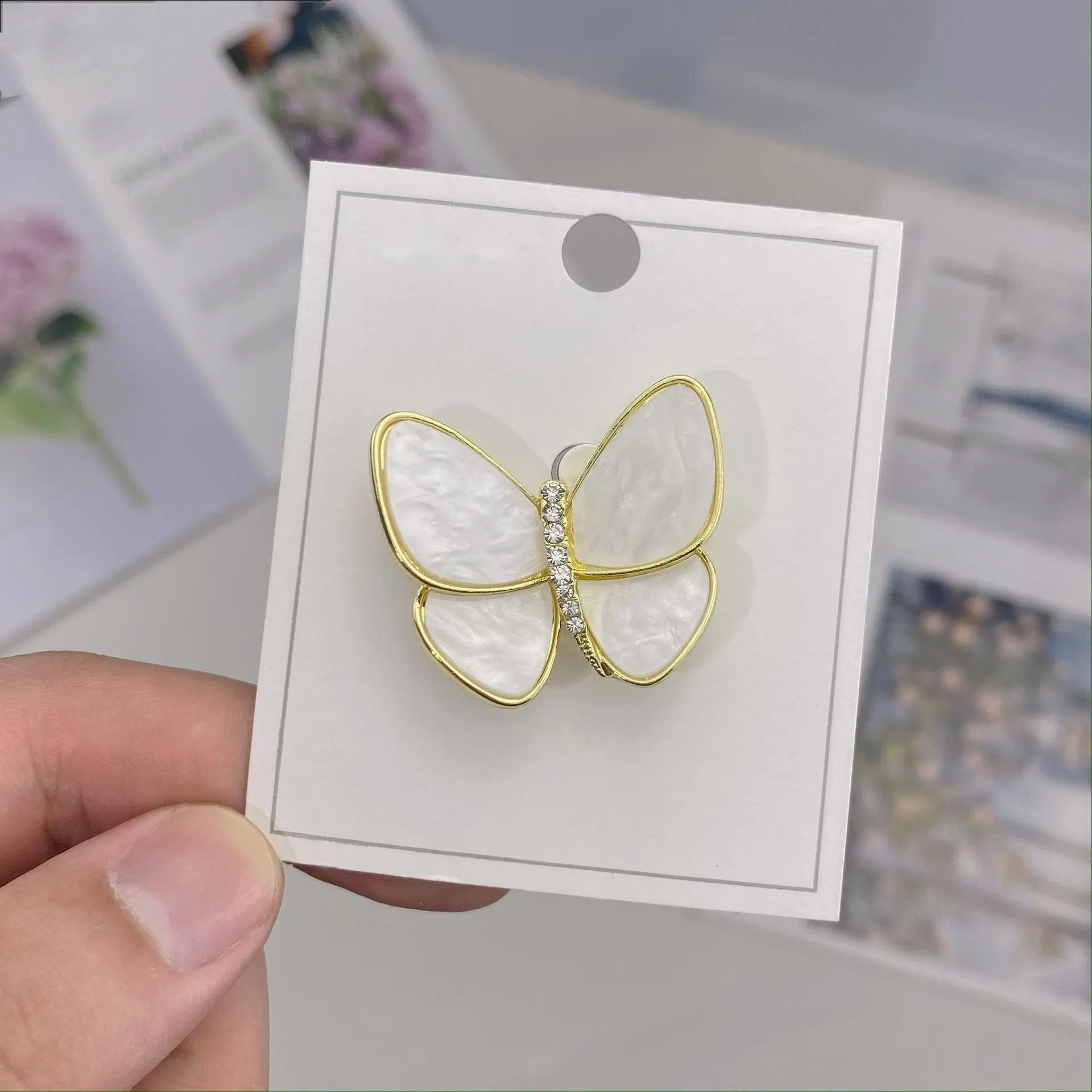 Elegant Shell Butterfly Brooch Exquisite Suit Rhinestone Brooches