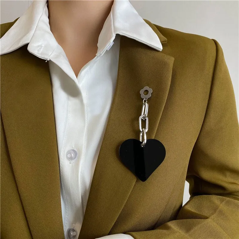Luxury Fashion Pearl Flower Metal Key Brooch Women Men