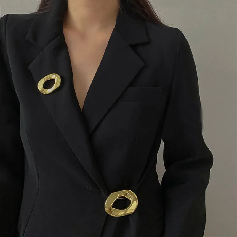 Luxury Fashion Pearl Flower Metal Key Brooch Women Men