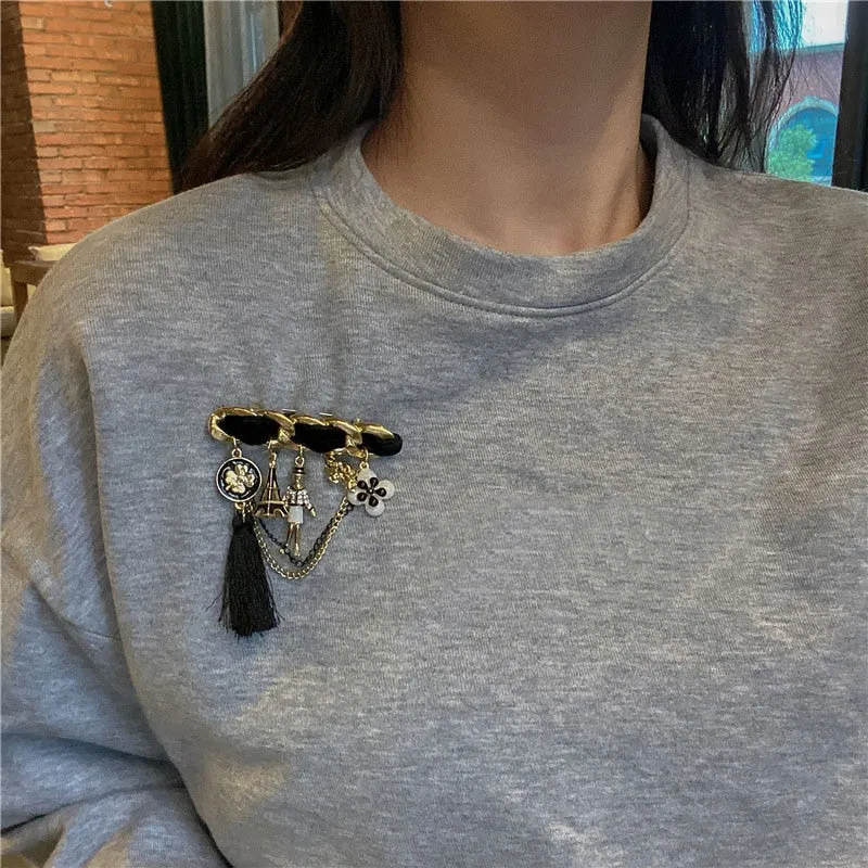 Luxury Fashion Pearl Flower Metal Key Brooch Women Men