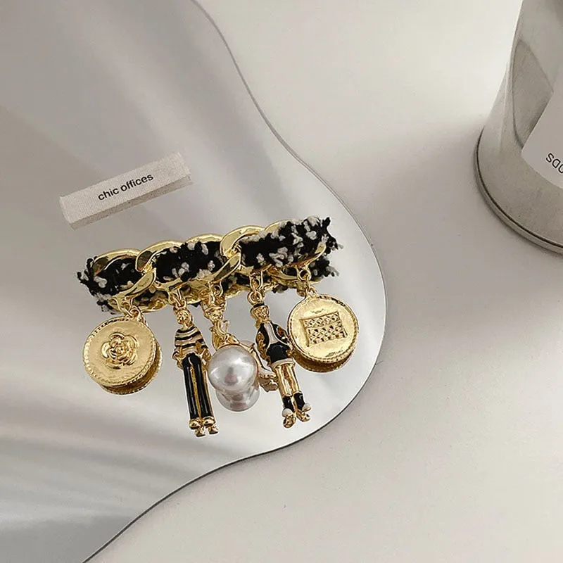 Luxury Fashion Pearl Flower Metal Key Brooch Women Men