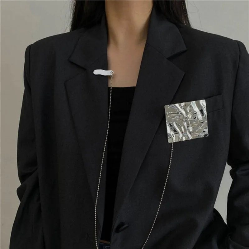 Luxury Fashion Pearl Flower Metal Key Brooch Women Men
