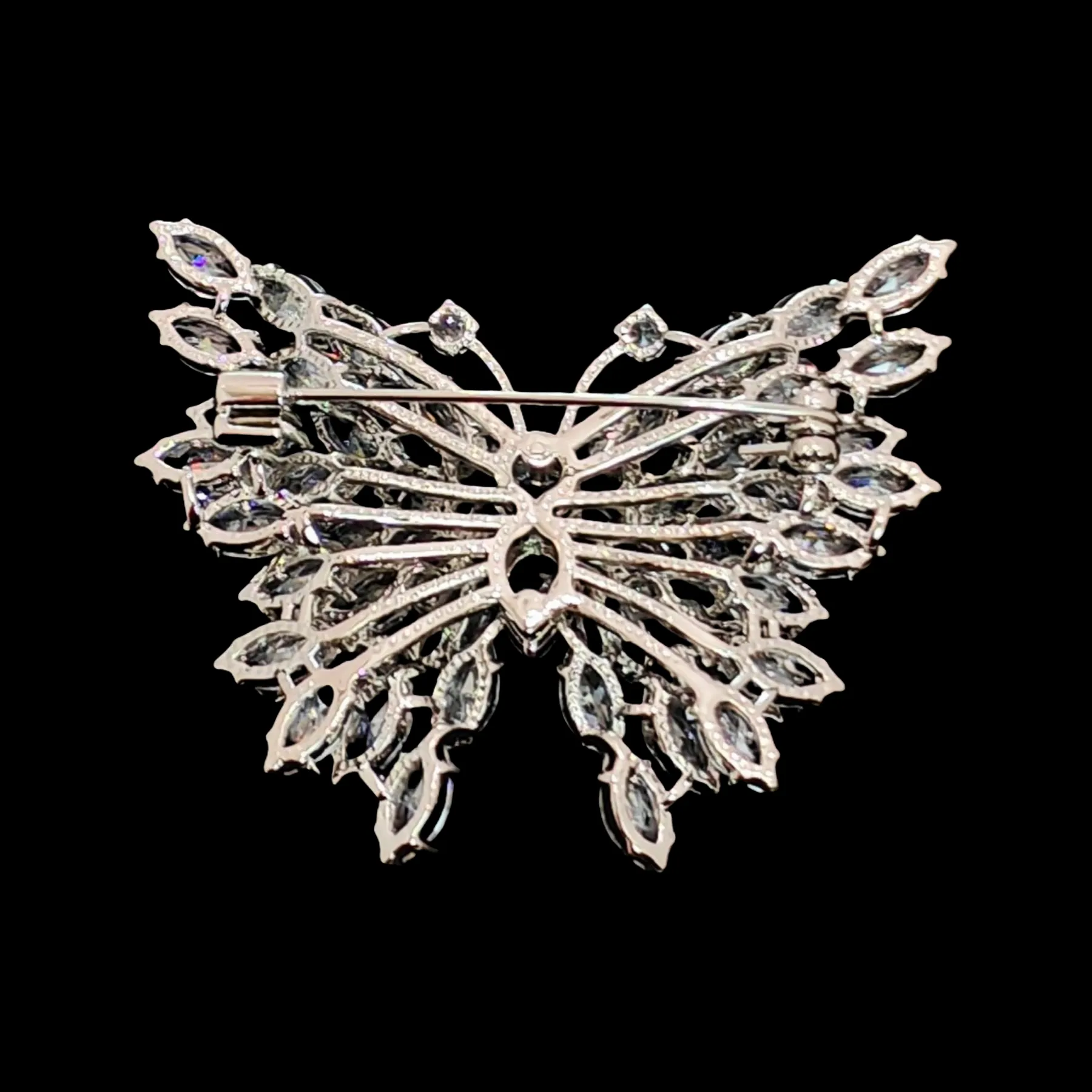 Luxury Silver-tone Marquise Shaped CZ Butterfly Brooches Pin Sparkles Insect Jewelry