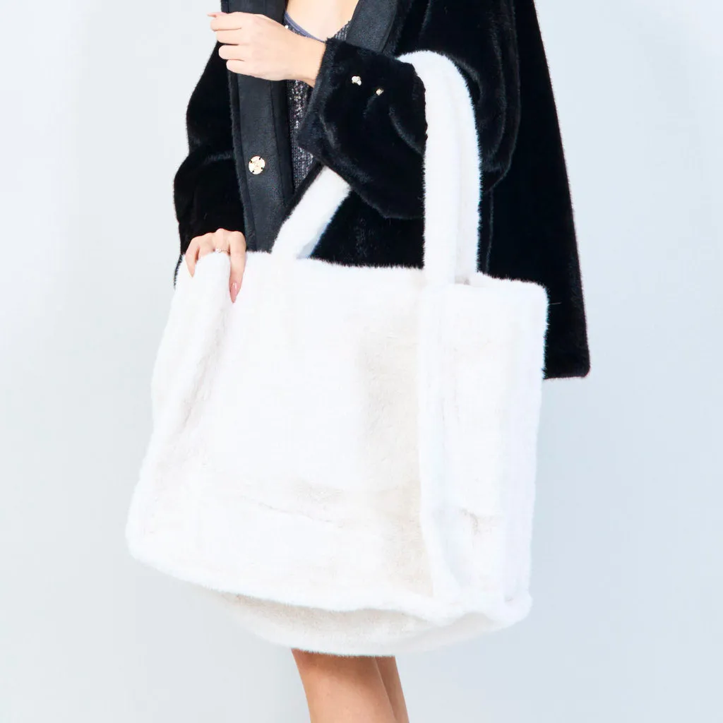 Plush faux fur tote bags wholesale
