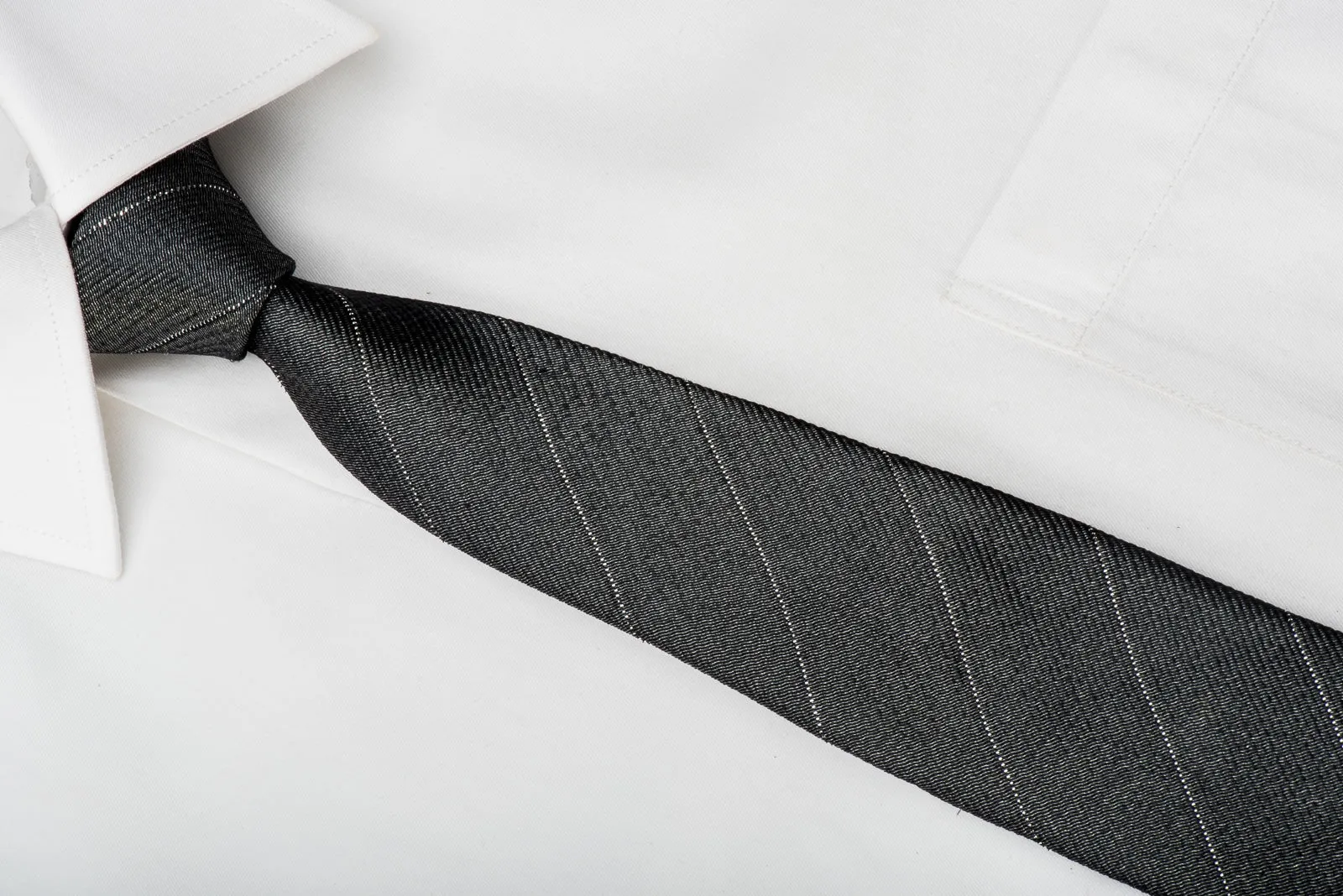 The Fresh Skinny Silk Tie Silver Striped On Dark Gray