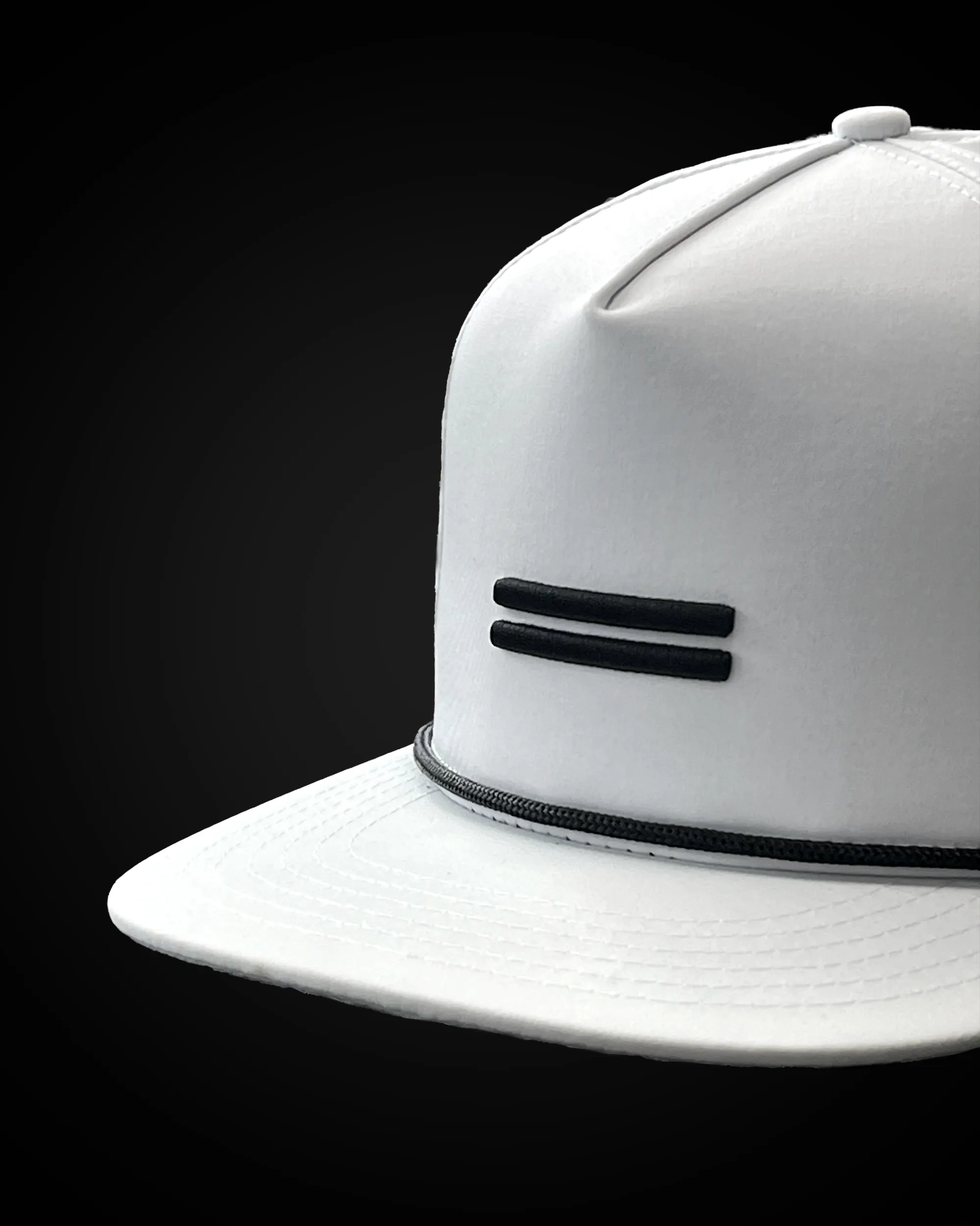 WARSTRIPE LIGHTWEIGHT ROPE SNAPBACK - WHITE